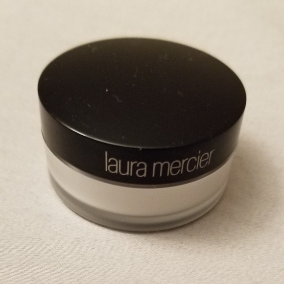 Laura Mercier Under Eye Secret Brightening Powder